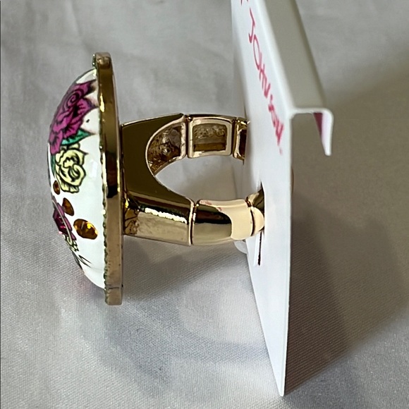 Betsey Johnson Sugar Skull Ring Adjustable Enamel NWT - Picture 5 of 7